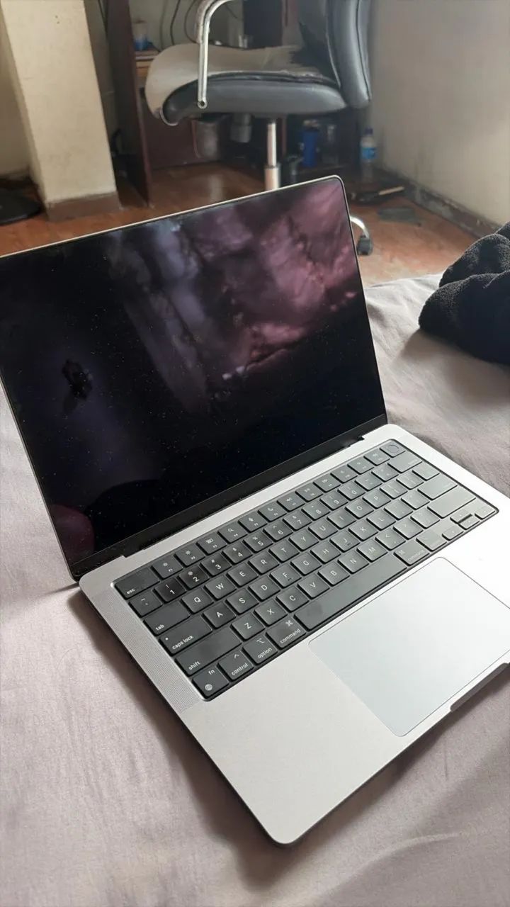 MacBook Pro 14? M1 Pro 2021 - 16GB RAM / 512GB SSD - Leia a