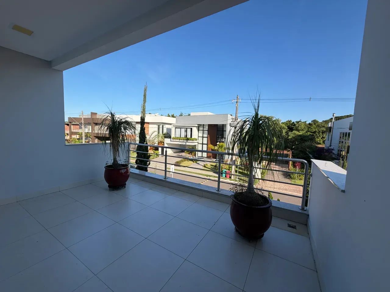 Vila Velha - Casa Duplex  No jardins Veneza 4 Dormitórios - Foto 4