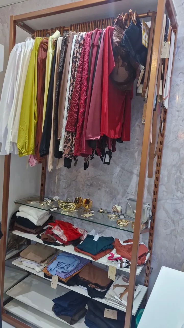 Expositor Metálico com prateleiras  - Foto 2