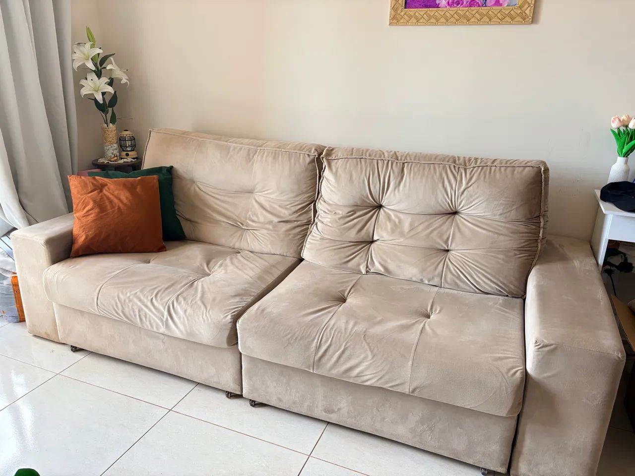 Sofá retrátil reclinável 2,50m 4 lugares da cor creme - Foto 2
