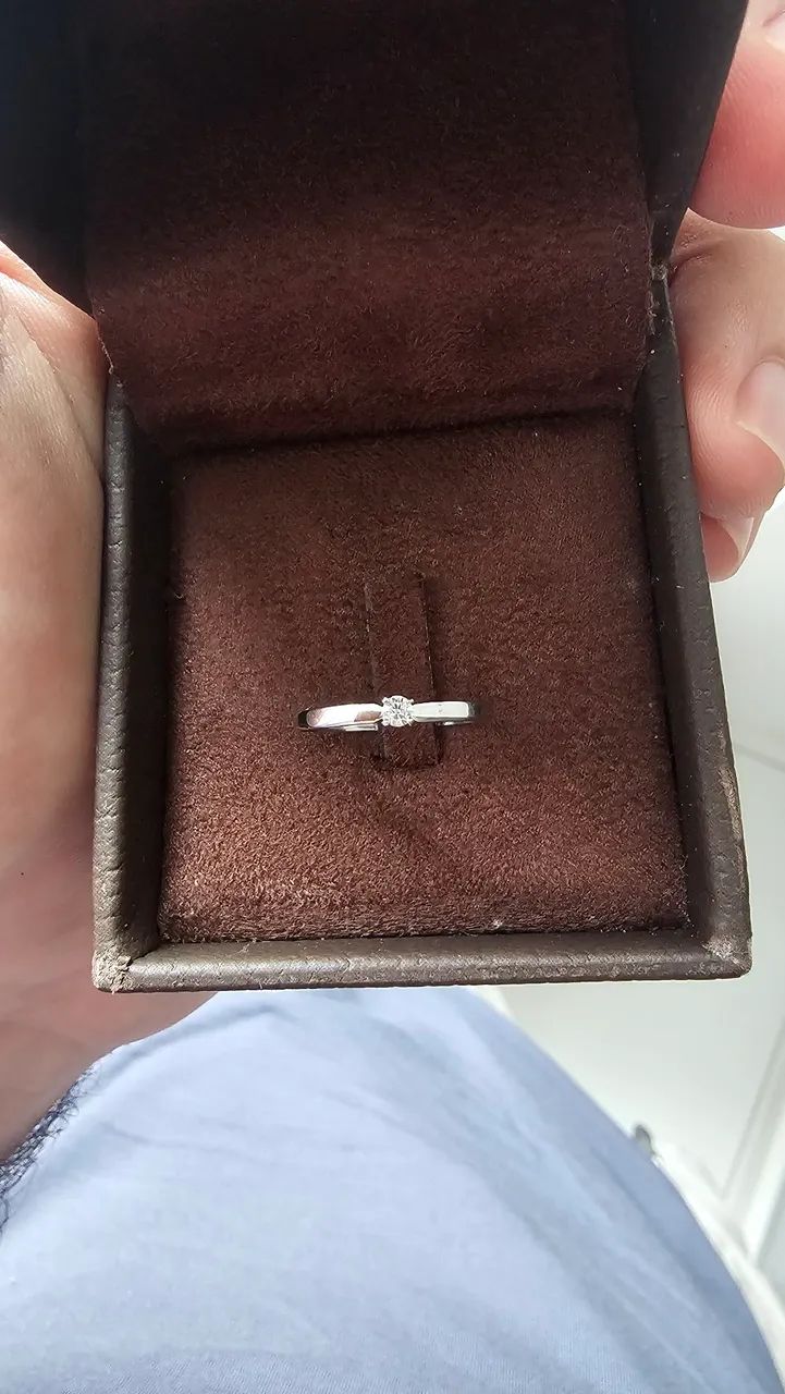 ANEL DE NOIVADO- DIAMANTE E OURO BRANCO - Foto 2