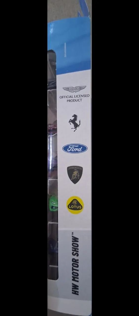 Hot Wheels 5 Pack HW Motor Show com Ferrari  - Foto 3