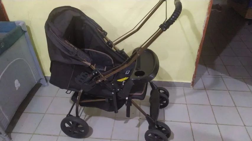 Carrinho bebê Galzerano ( preço negociável ) - Foto 3