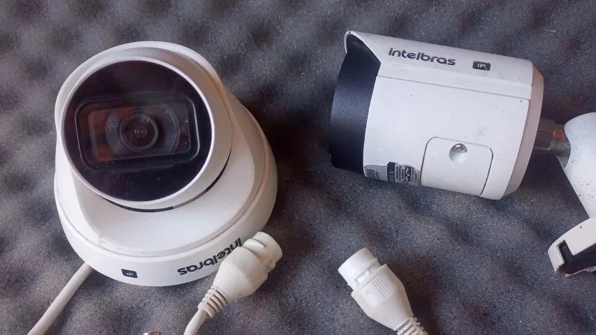 Camera IP Dome ou Bullet (30 metros)