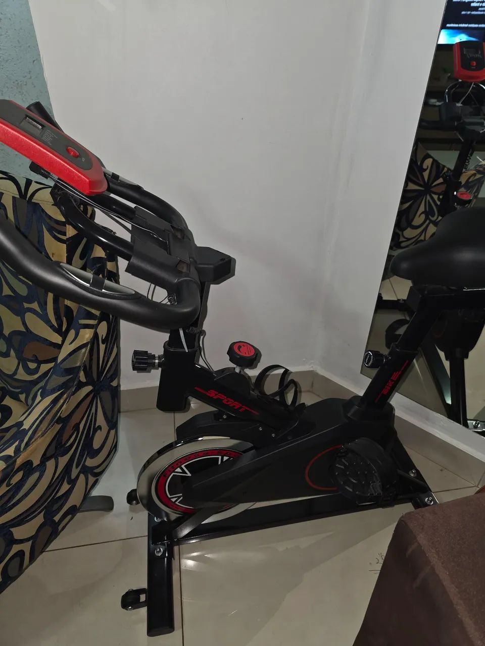 Bicicleta ergometrica nova