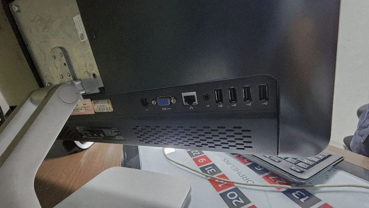 COMPUTADOR ALL IN ONE DELL i3 - Foto 2