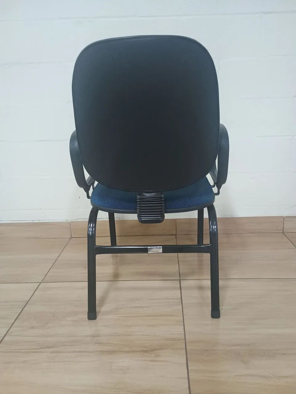 7 Cadeiras confort spider /com apoio de braço (valor por unidade 150)