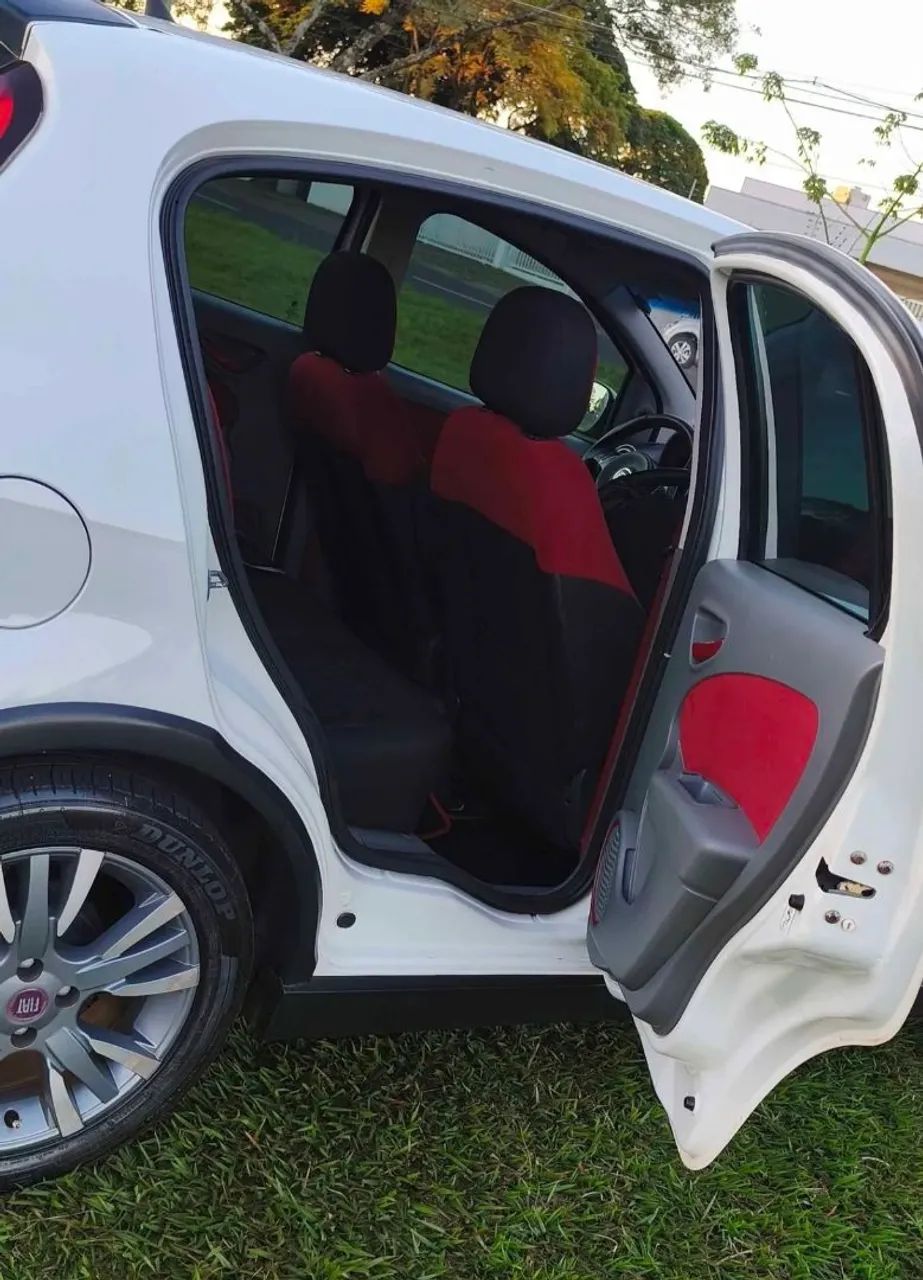 Fiat Palio Sporting 1.6 Flex 16V 5P 2014 - Foto 2