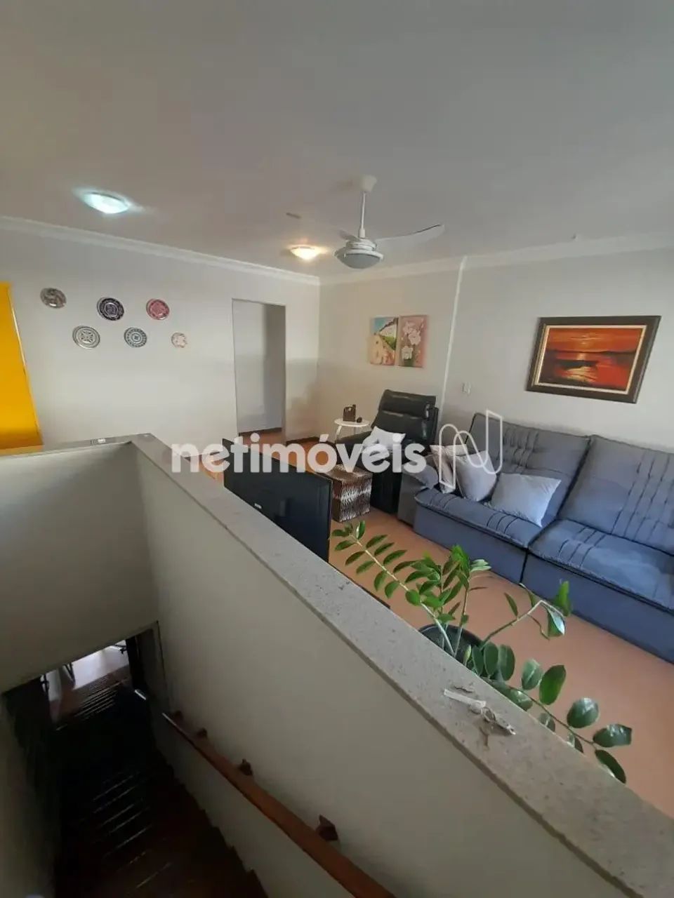 APARTAMENTO DE 3 QUANTOS, AMPLA, ILUMINADA E VENTILADA. 1 SUÍTE, SALA E COPA. - Foto 3