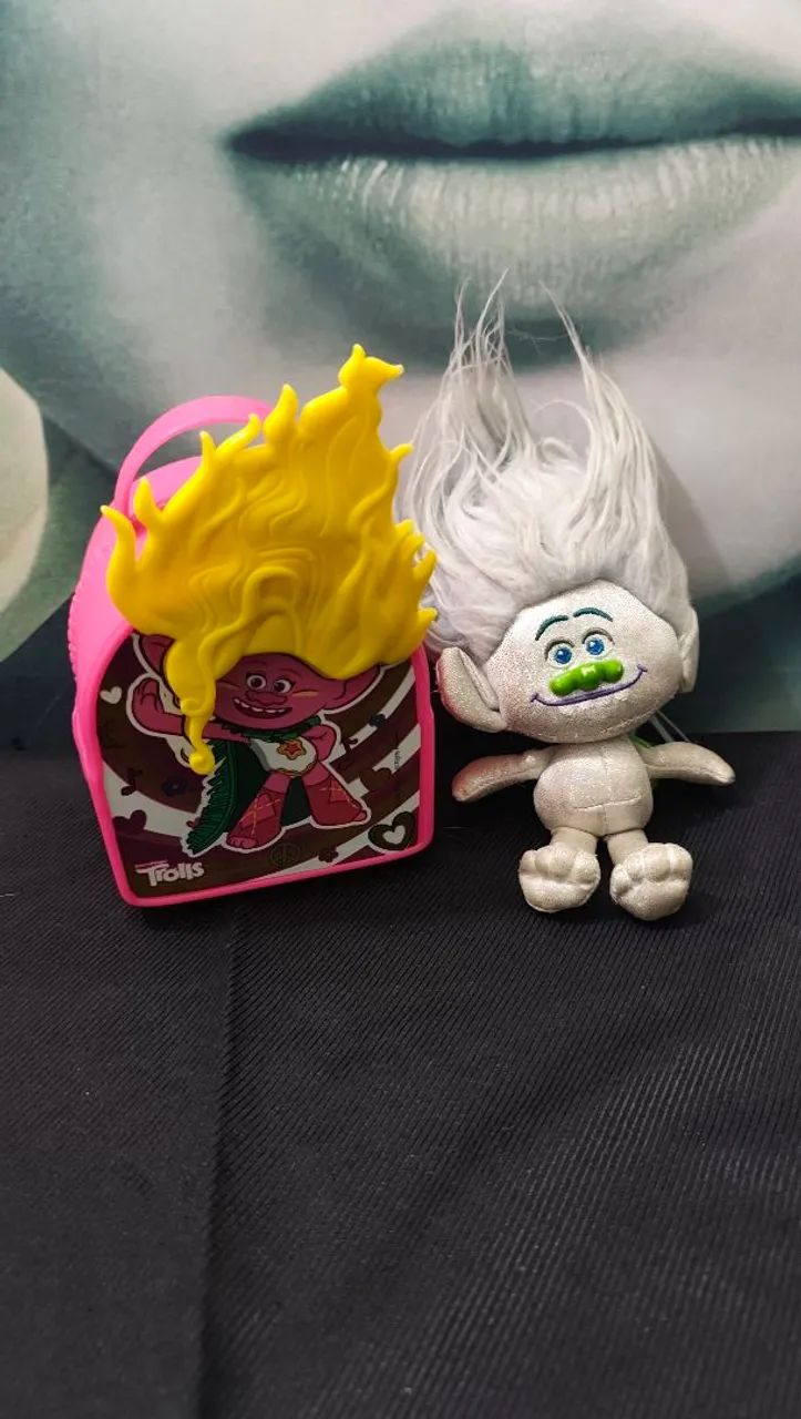 Kit Trolls - Mini Lancheira e Boneco