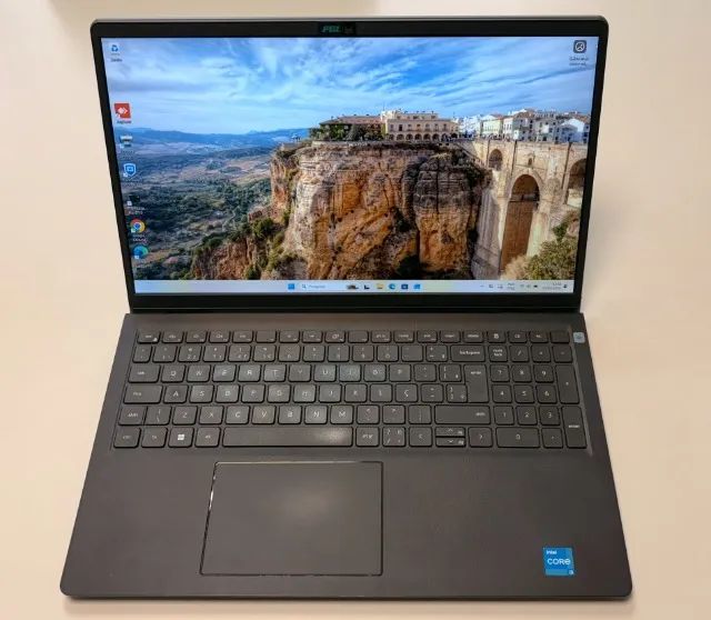 Notebook Dell Vostro 15 3510 Core i3-11th Ram 8GB SSD 256gb Tela