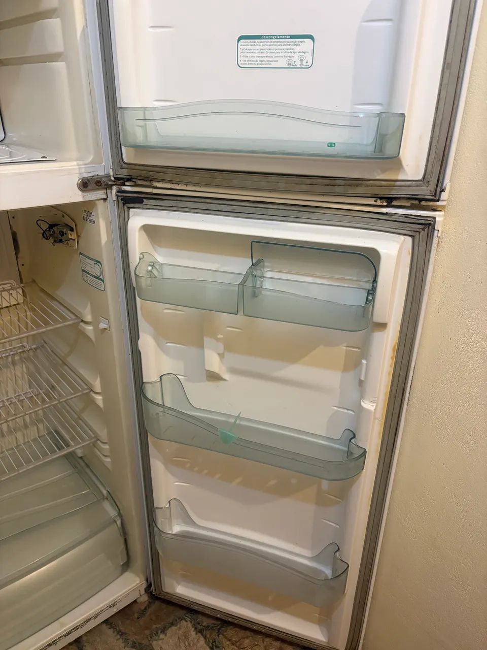 Geladeira cônsul - funcionando perfeitamente  - Foto 4