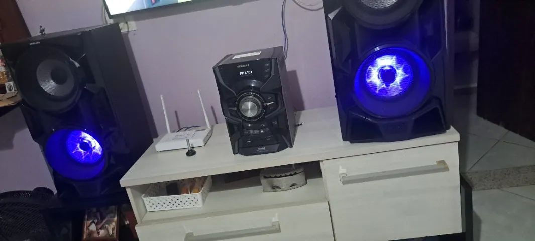 VENDE-SE SOM SAMSUNG COM DUAS CAIXAS DE SOM BLUETOOTH  - Foto 2