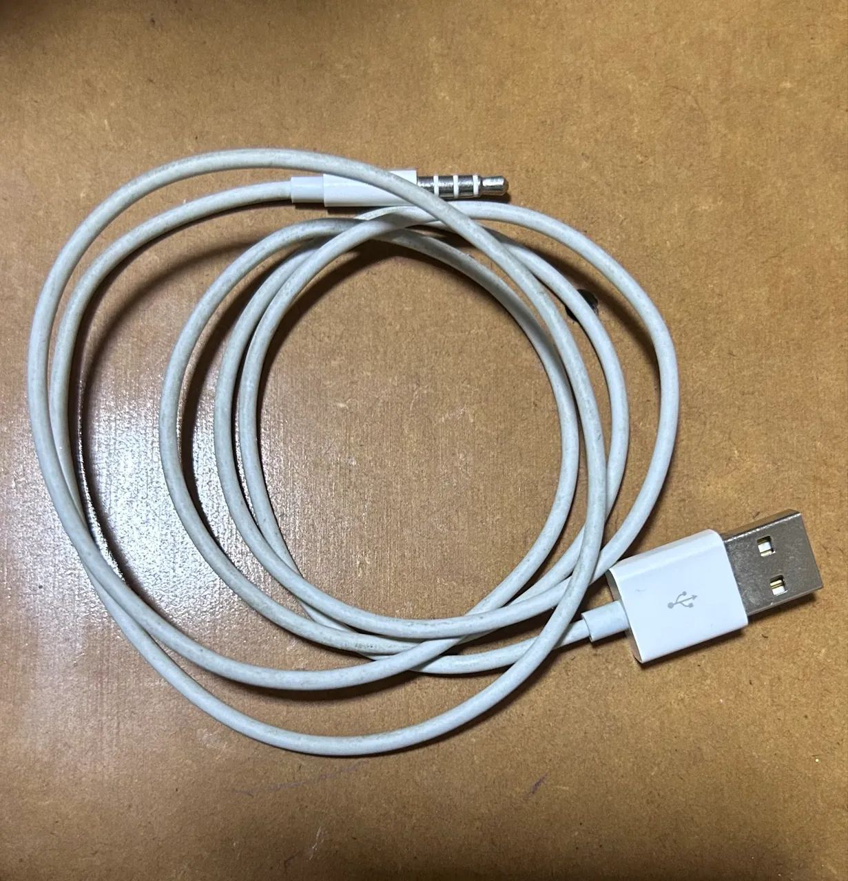 Cabo de carregamento original do IPod da Apple Shuffer  - Foto 2