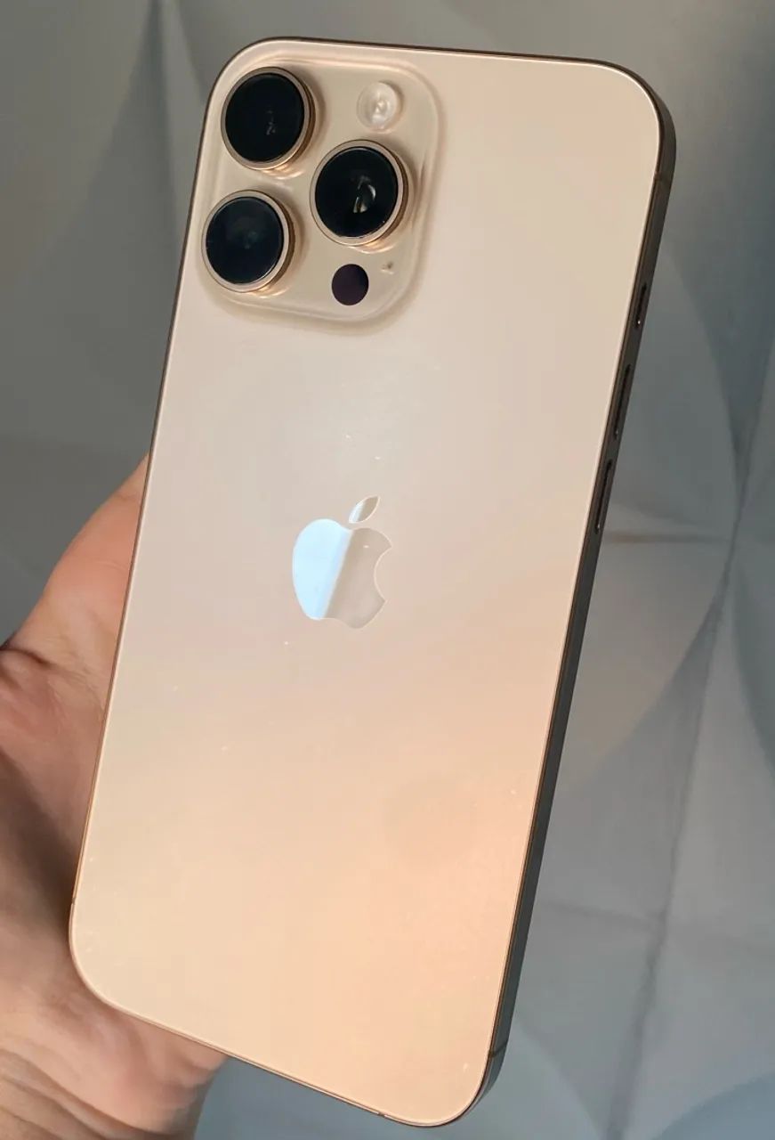 Iphone 16 pro max  - Foto 2