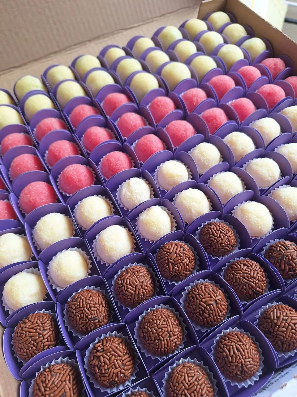 Doces e salgados 100$