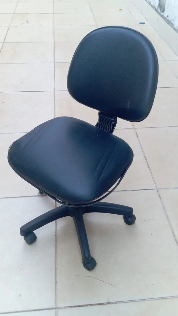 2 cadeiras para escritório  - Foto 2
