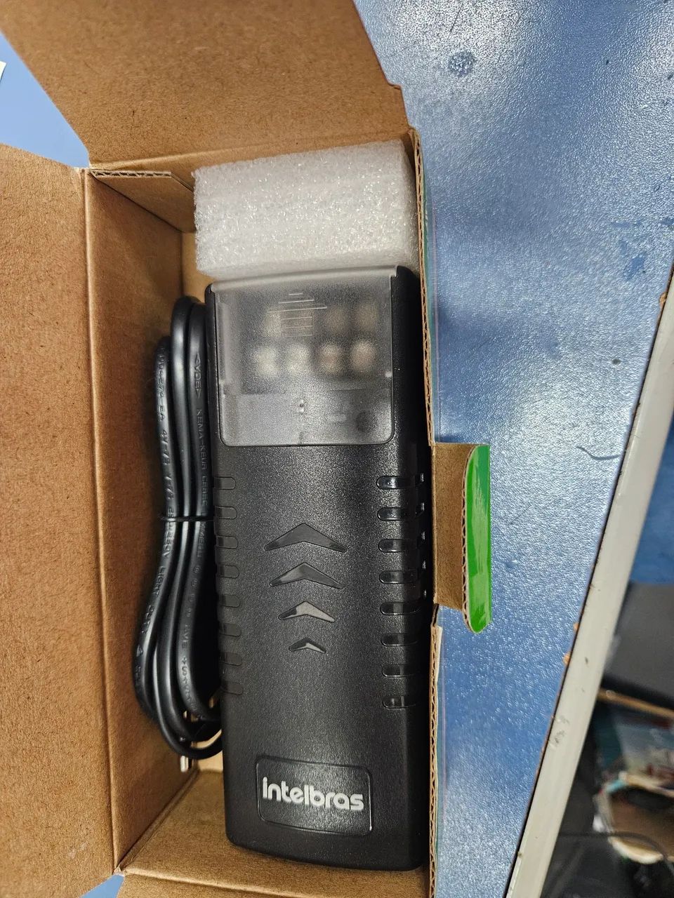 Fonte AC/ DC 12,8Vdc 5A multissaída Intelbra