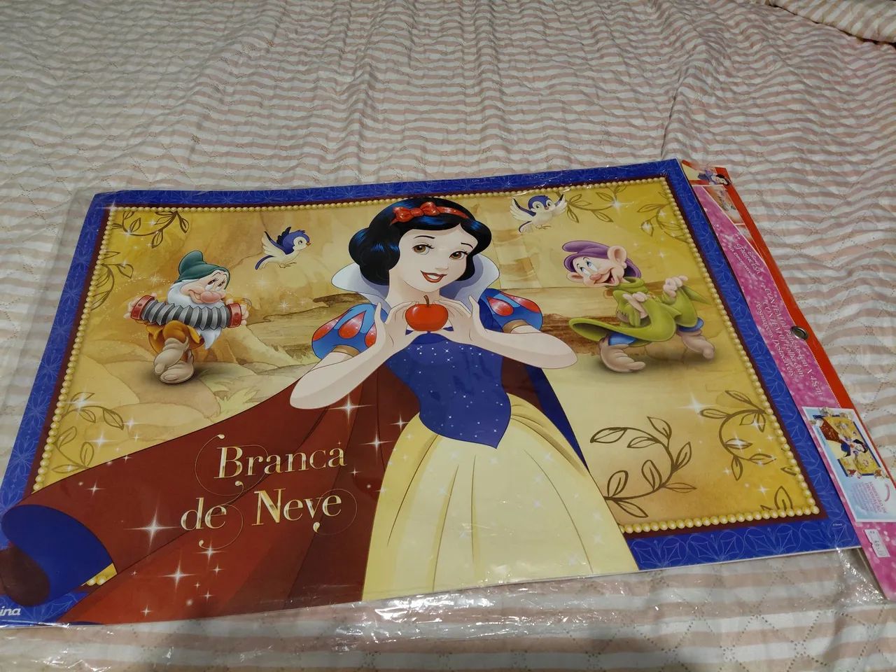 Bolo fake branca de neve com painel - Foto 3