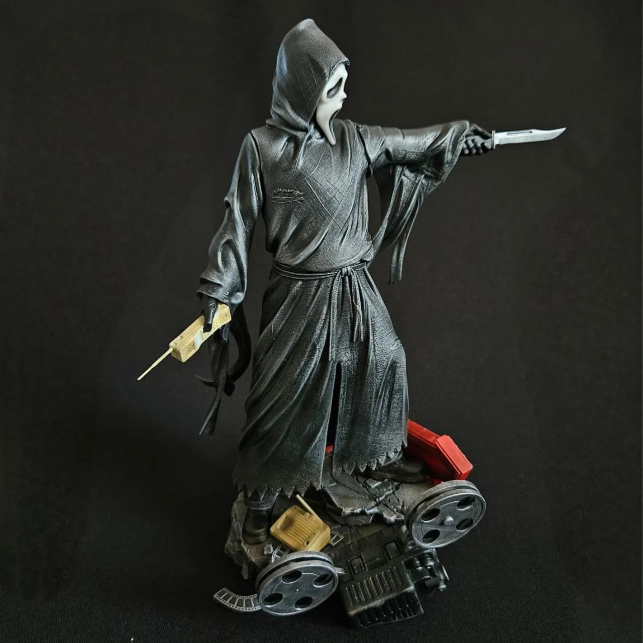 Ghostface - Pânico - Estátua colecionável - Foto 3