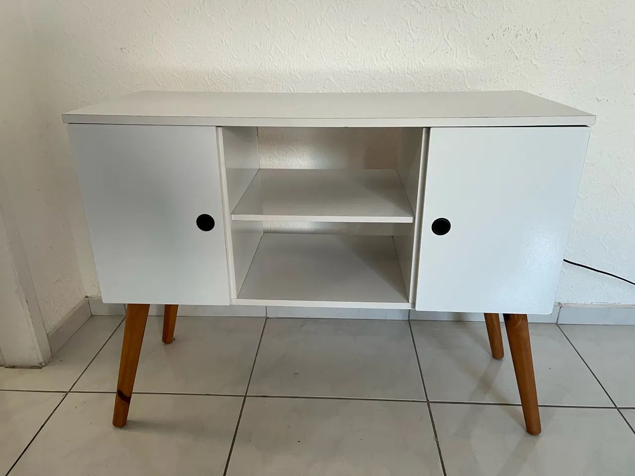 Rack Retrô (Branco - Amadeirado)