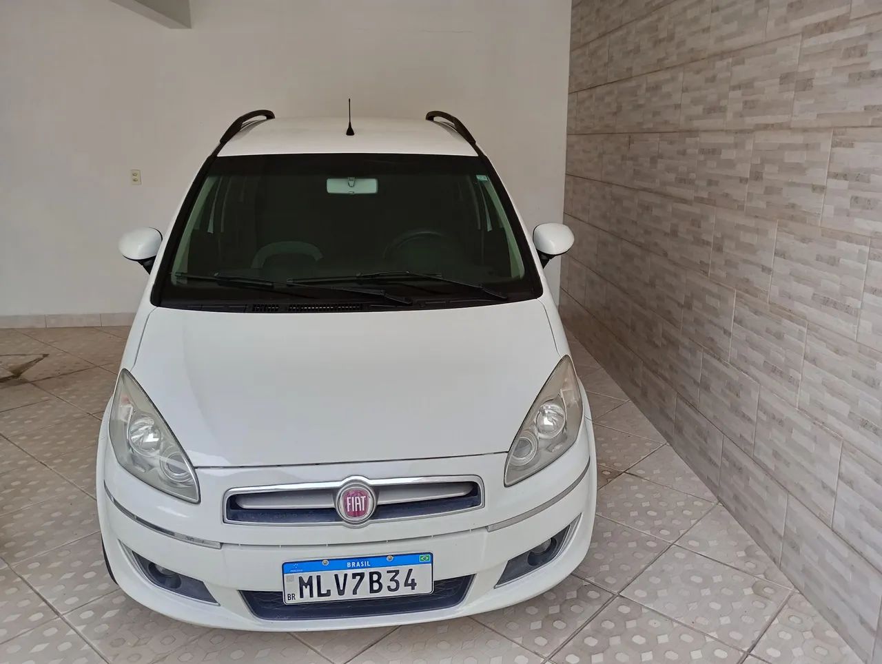Fiat Idea Essence 1.6 Flex 16V 5P 2014