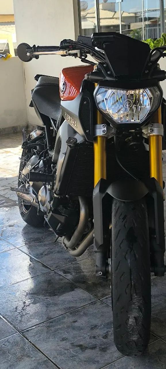 MT 09 2015