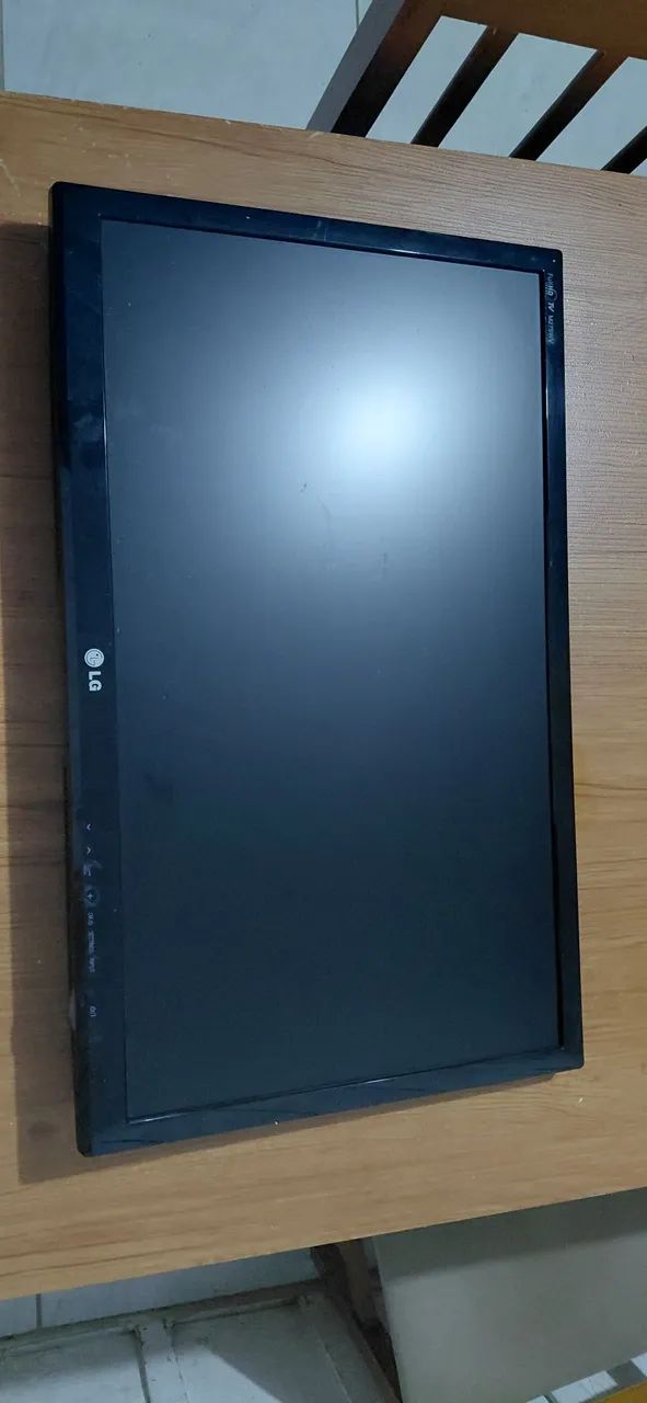 TV LG 27 POLEGADAS  PARA RETIRAR PEÇAS    - Foto 3