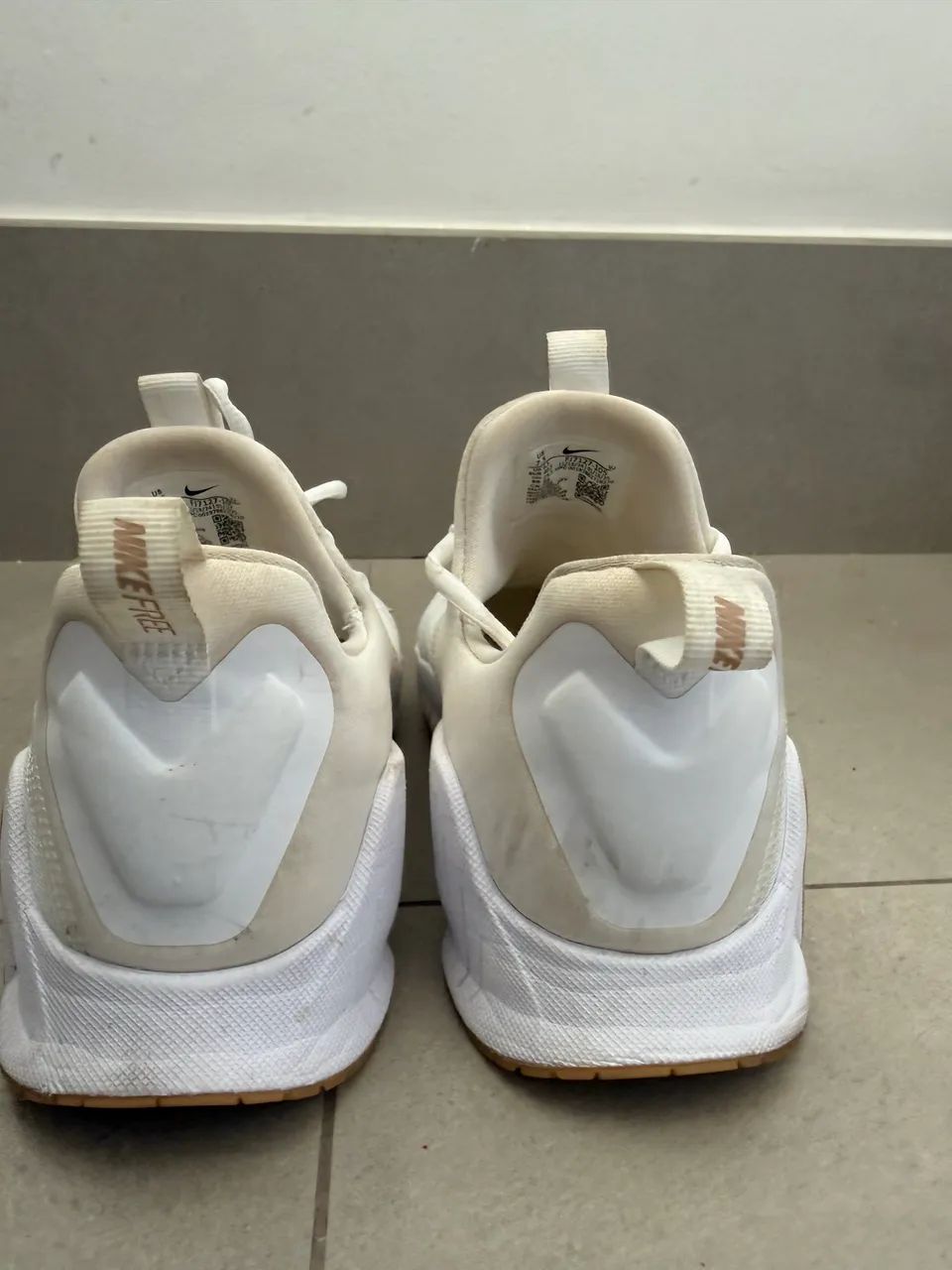 Nike Metcon 6 tamanho 39 branco - Foto 3