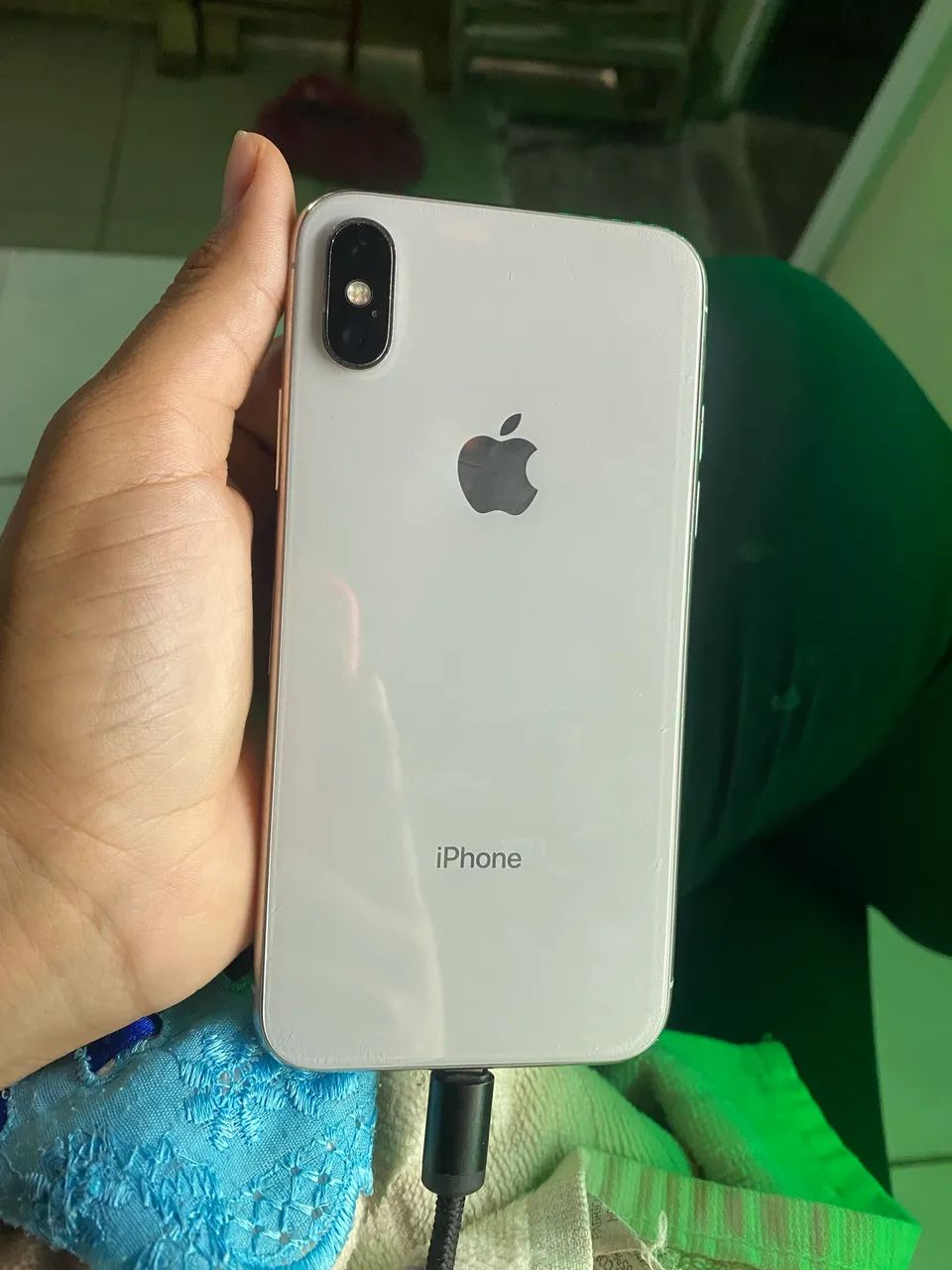 Vendo iPhone X , 64 GB ,bateria 100%, Face ID OFF , funcionando tudo perfeitamente  - Foto 2