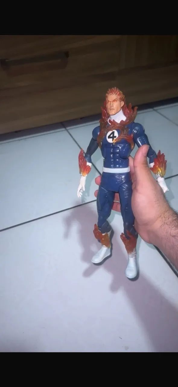 tocha humana marvel legends ícons 12 polegadas /30 cm  - Foto 3