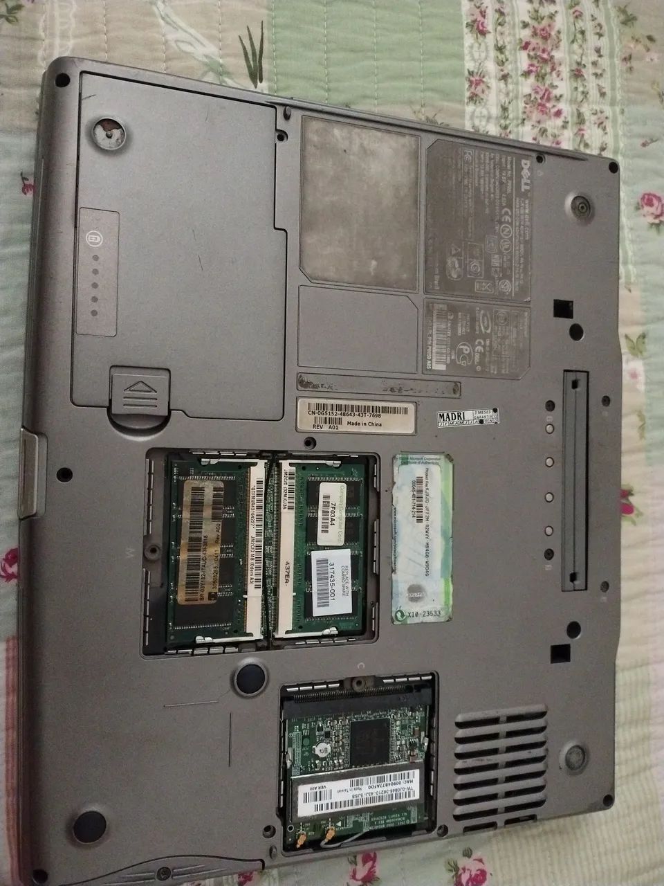 Notebook Dell Latitude D600 - Foto 4