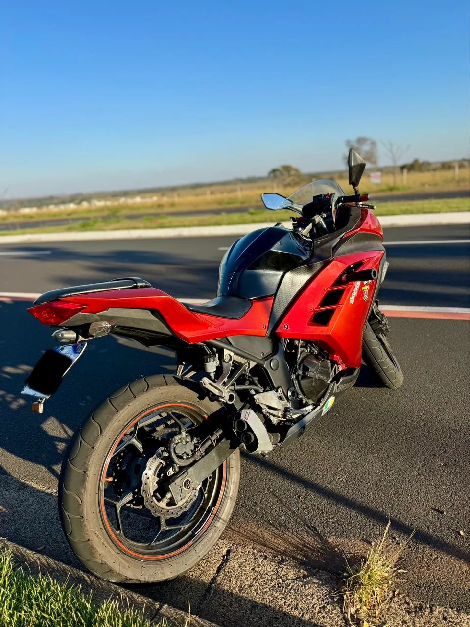 Ninja 300  - Foto 2