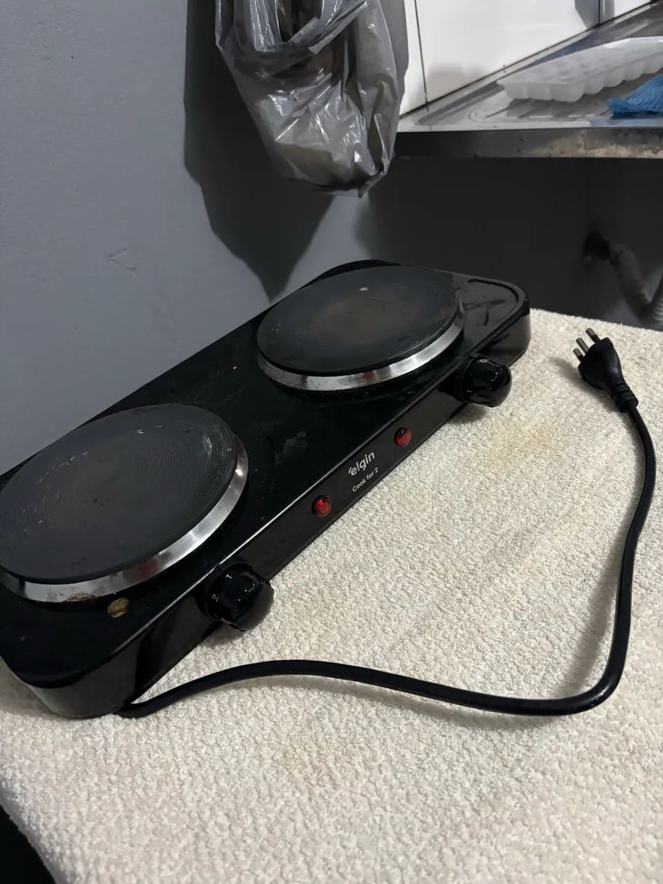 Vendo fogão elétrico 2 bocas  - Foto 4