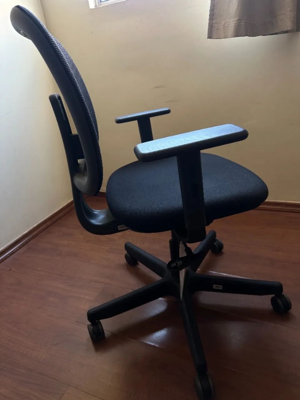 Cadeira de escritório flexform dot all black