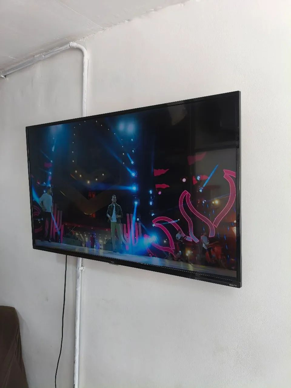 Smart TV TCL 43" LED Roku TV