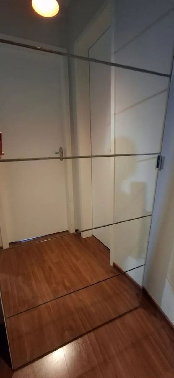Doação - Grátis: Sofá Retrátil e Espelho - Foto 5