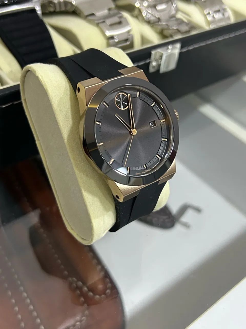 Relógio Movado Masculino Borracha Preta- VIVARA - Foto 3