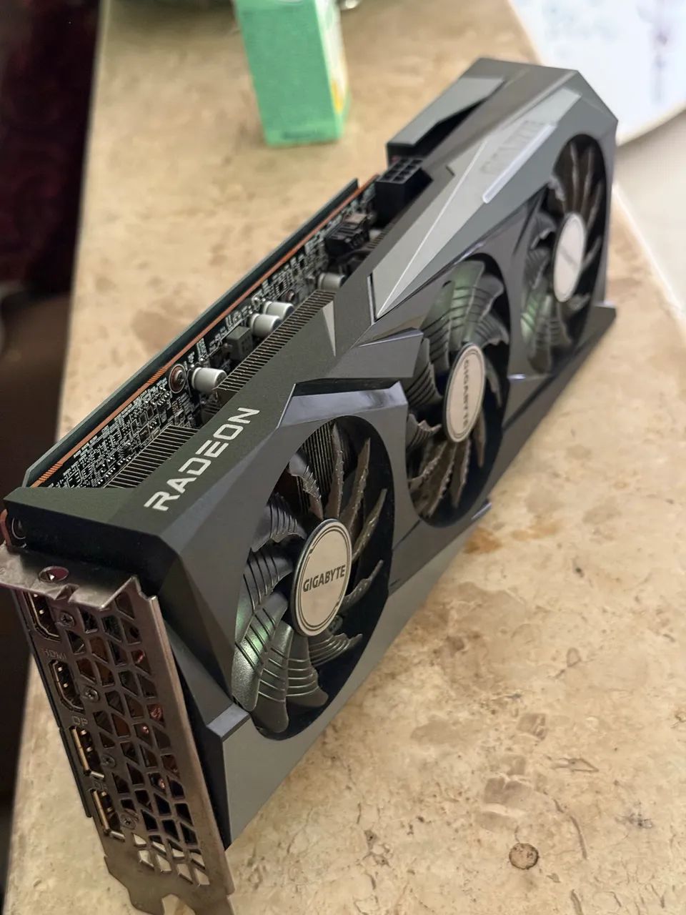 RX 7600 Gigabyte OC GDDR6 8GB  - Foto 2