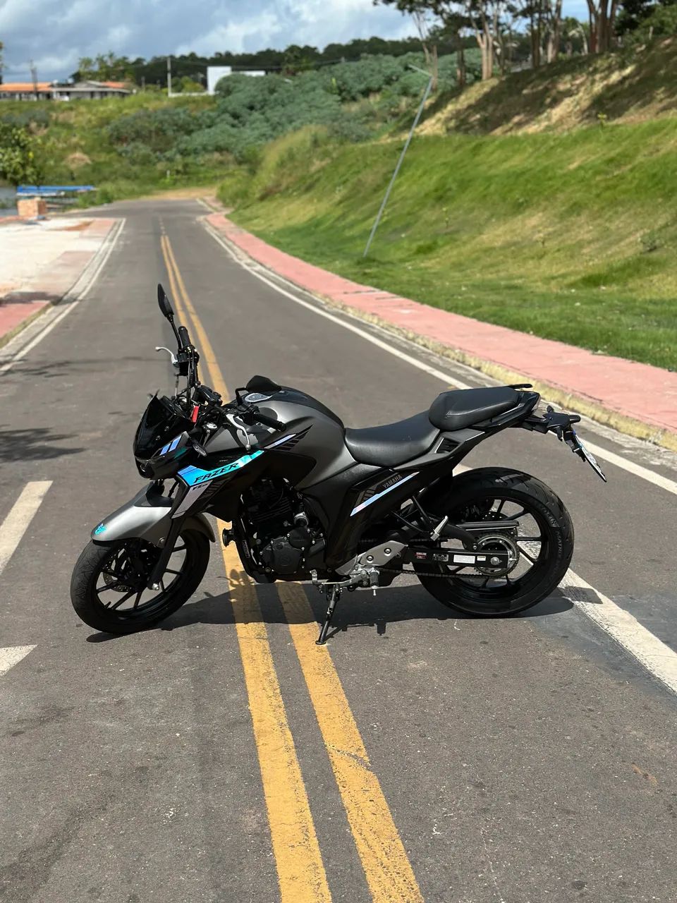 Fz25  - Foto 2