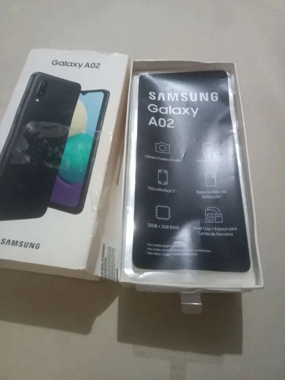 Samsung A02 tudo em ordem com Caixa.
