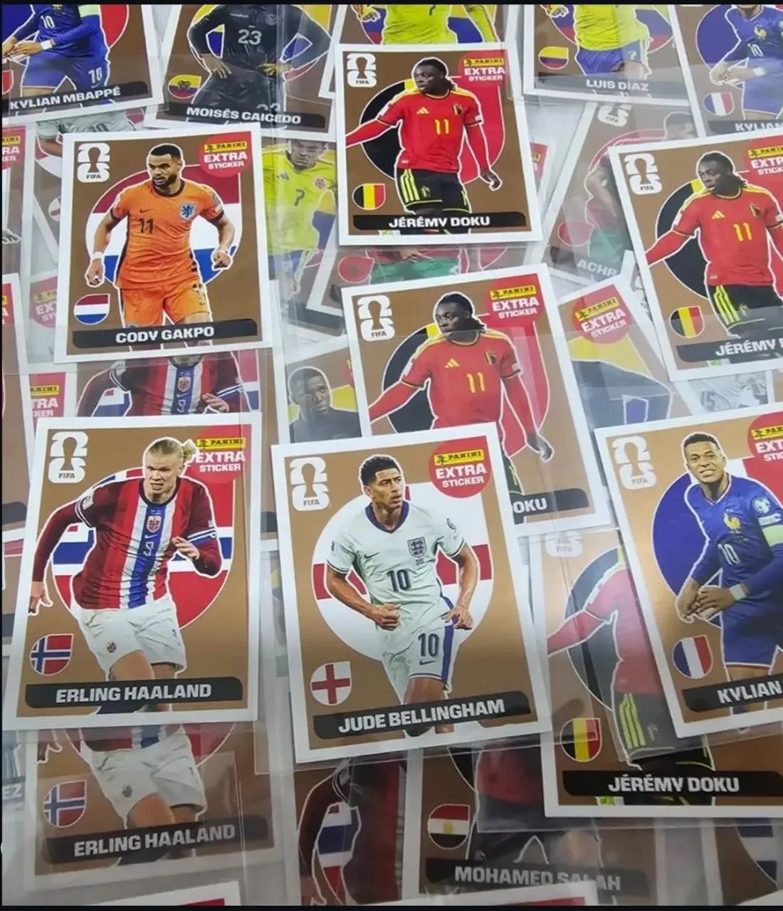 Figurinhas Legends / Extras Copa 2026 - Ouro, Prata, Bronze e Bordô - Foto 3