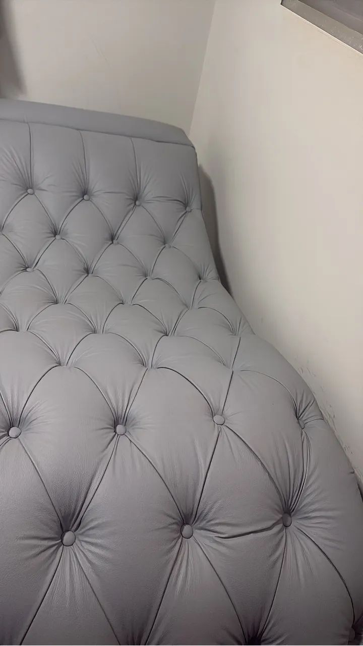 Vende se maca para cílios