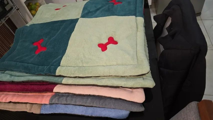 Kit com 5 tapetes estilo edredon em Soft para cães