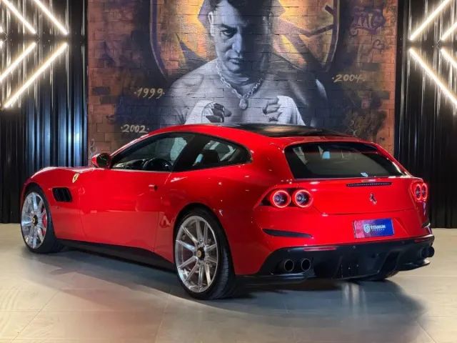 Ferrari GTC4 LUSSO 6.3 V12 690cv, foto 11 de 13