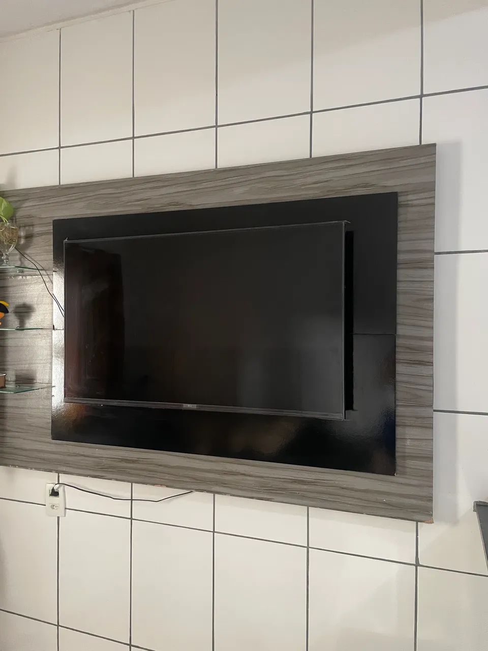TV LG  Smart 43 polegadas UHD 4K - Foto 2