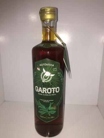 Cachaça de Jambu, Açaí, Castanha, Cupuaçu e Bacuri
