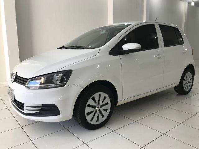 VOLKSWAGEN FOX 2014/2015 1.0 MI TRENDLINE 8V FLEX 4P MANUAL - Foto 2