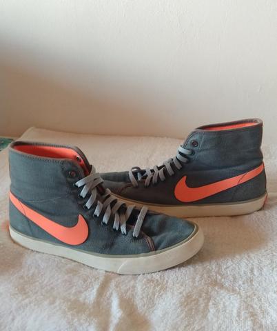 Tênis Nike cano alto 37