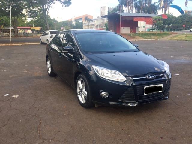 Ford Focus SE Sedã 2.0 Powershift - Muito Conservado